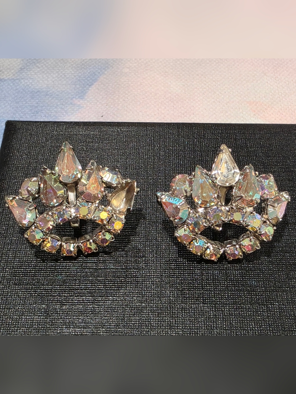 Vintage Aurora Borealis Rhinestone Crown Stud Screw-back Earrings W/ Vintage Box